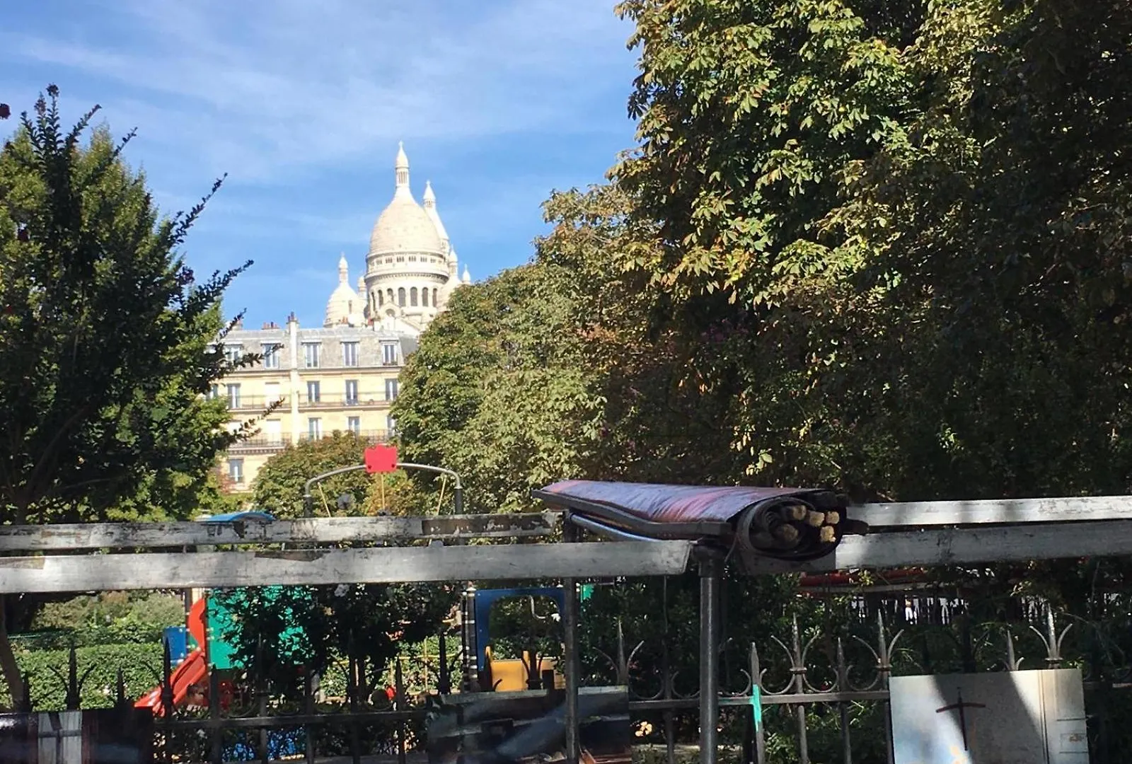 Montmartre Rochechouart - 1 Bed Apartment Paris